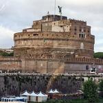 Castel Santangelo across the Tiber river 